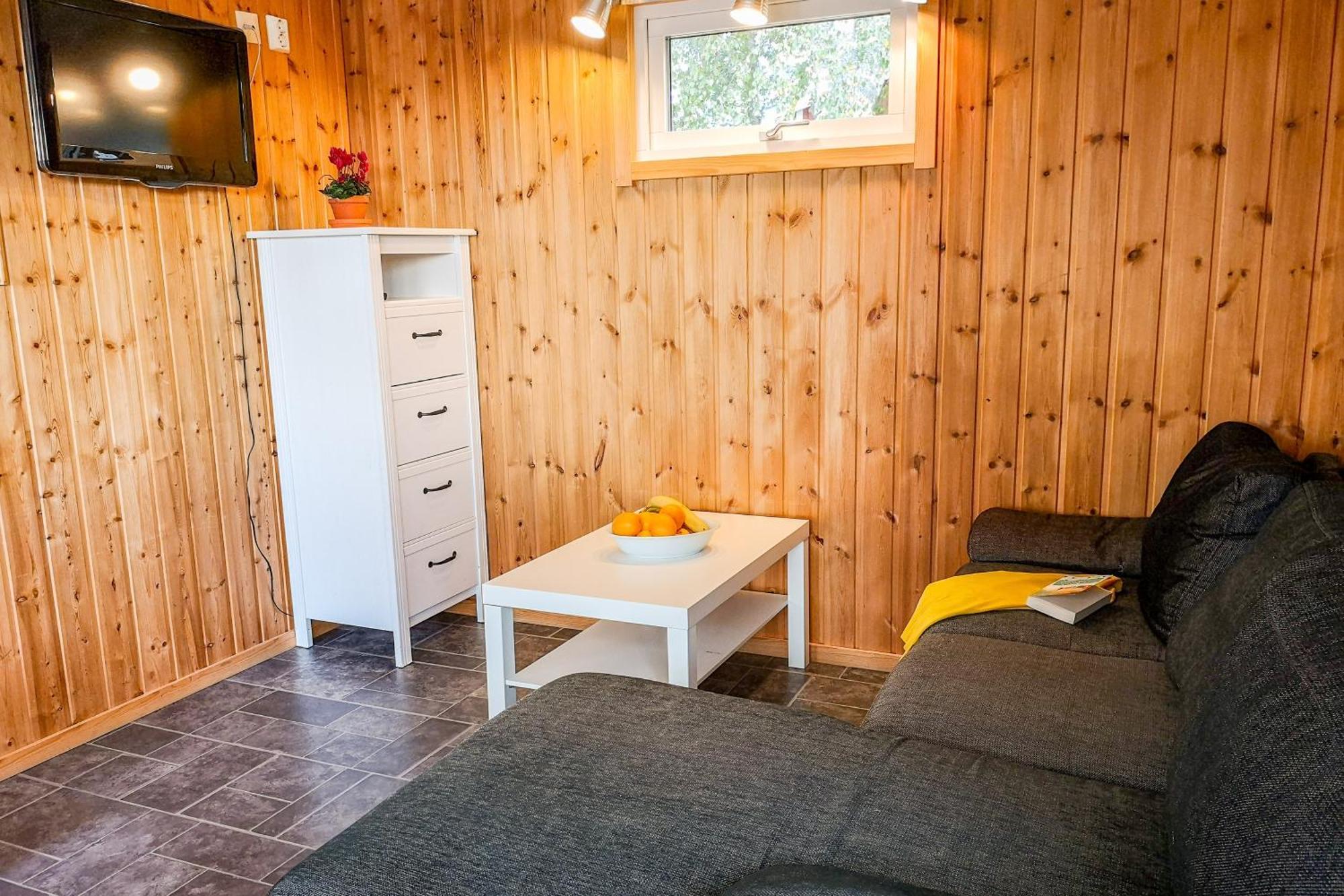 Arjaeng Camping & Stugor Sommarvik الغرفة الصورة